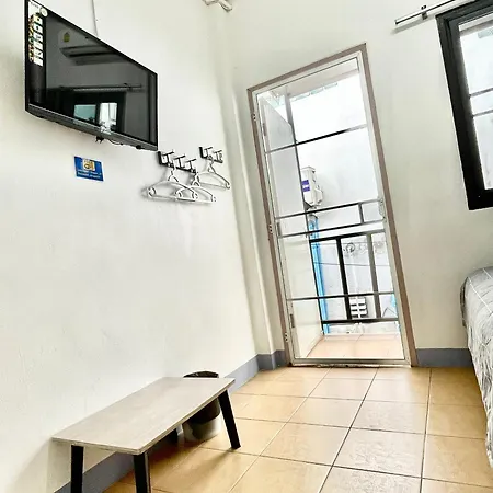 Dragon XIV Hostel Bangkok Exterior photo