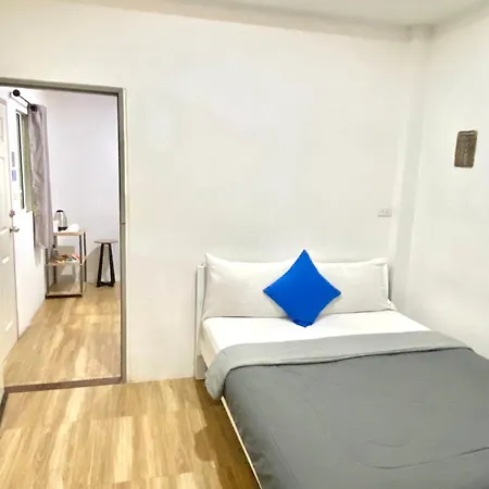 Dragon XIV Hostel Bangkok Exterior photo